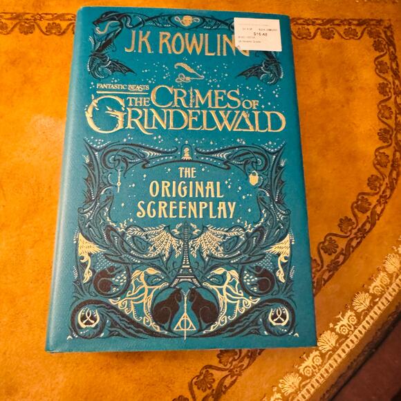 Harry Potter Fantastic Beasts The Crimes Grindelwald Screenplay Hardcover Book - Picture 1 of 3